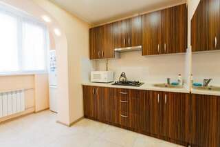 Апартаменты Квартира рядом з метро Мінська Киев Апартаменты - 1-й этаж-5